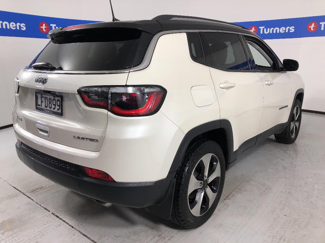 Photo '7' of Jeep Compass Photo '7' of Jeep Compass