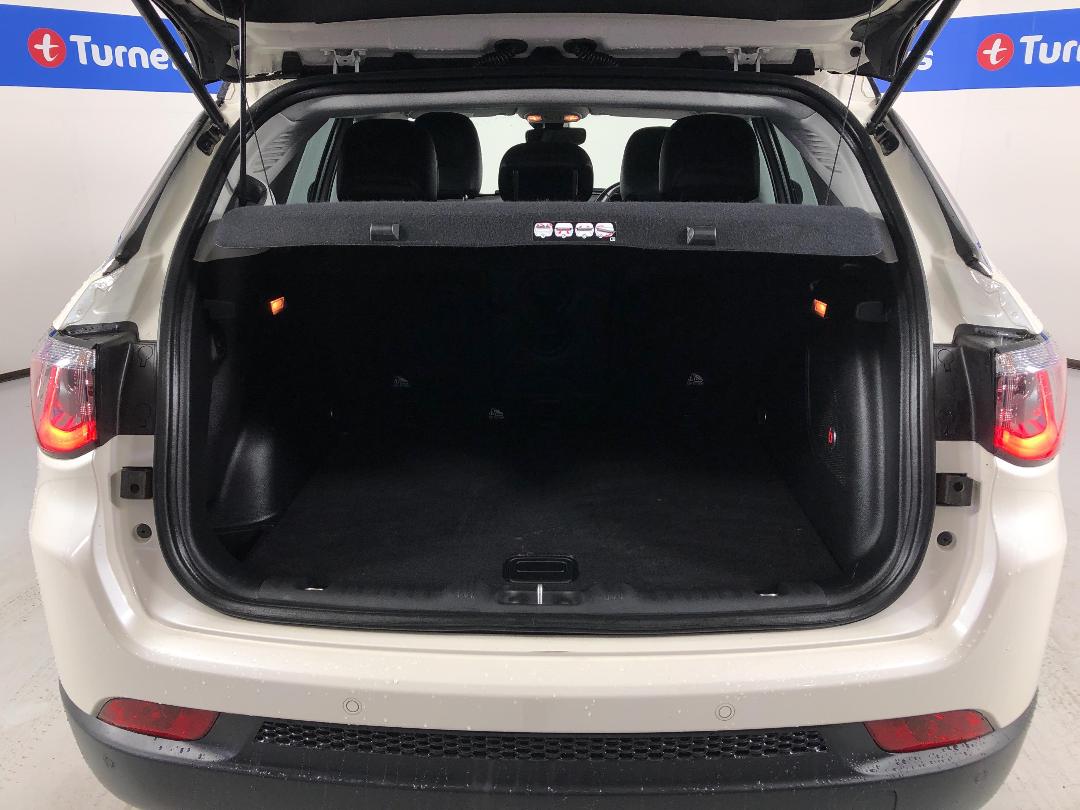 Photo '14' of Jeep Compass Photo '14' of Jeep Compass