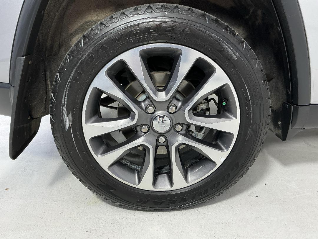 Photo '12' of Jeep Grand Cherokee