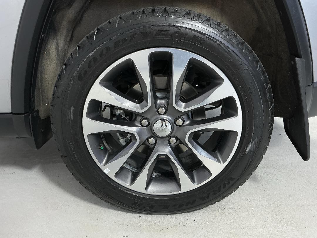 Photo '11' of Jeep Grand Cherokee