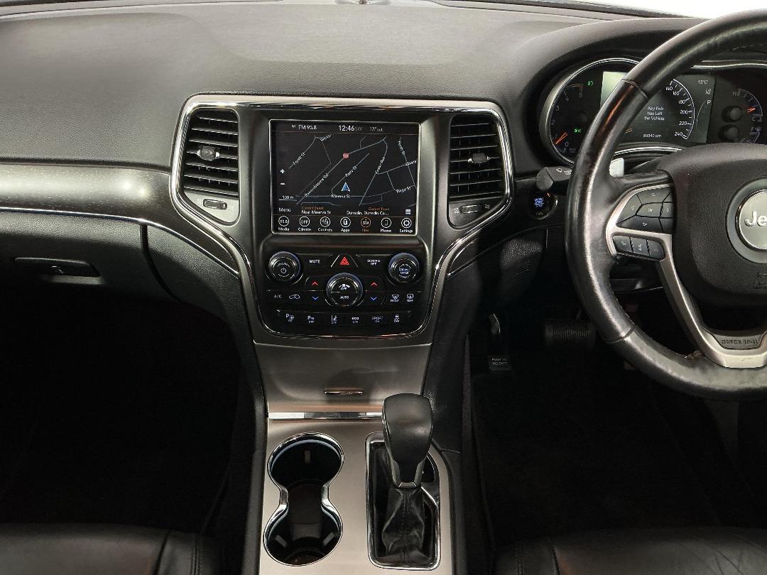 Photo '18' of Jeep Grand Cherokee