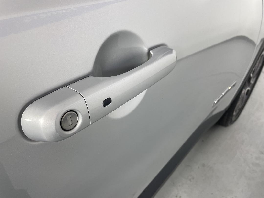 Photo '25' of Jeep Renegade