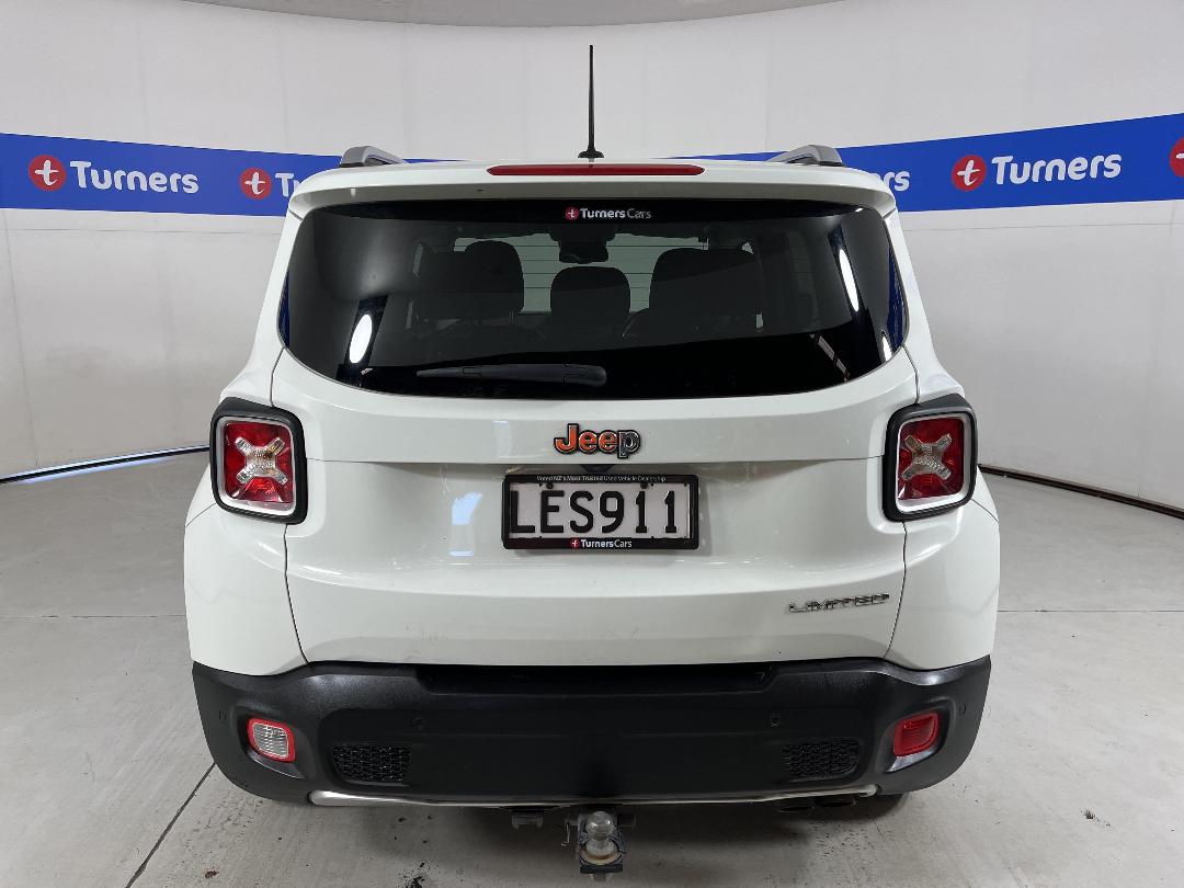 Photo '6' of Jeep Renegade