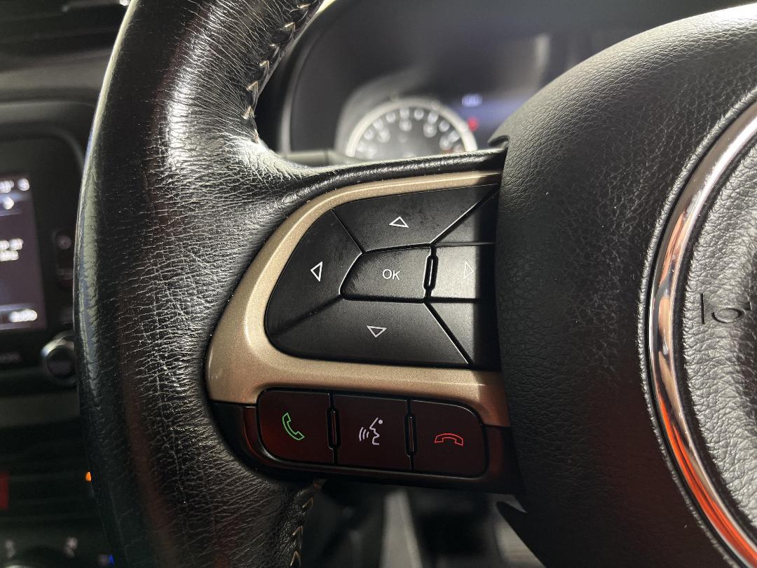 Photo '27' of Jeep Renegade