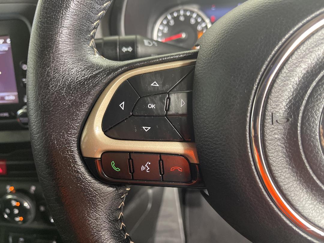 Photo '25' of Jeep Renegade Photo '25' of Jeep Renegade