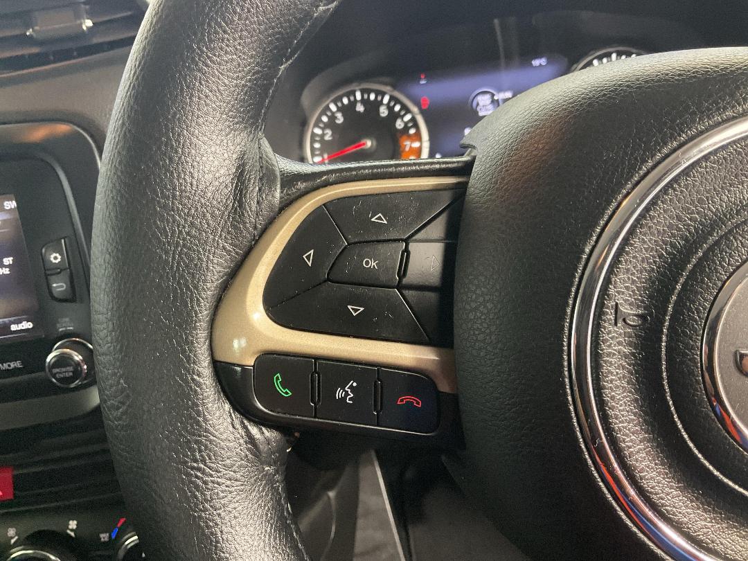 Photo '26' of Jeep Renegade Photo '26' of Jeep Renegade