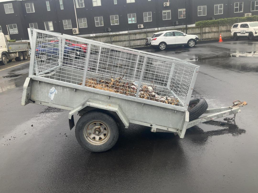 Photo '3' of Jobmate 7x4 Domestic Flat Deck - Single Photo '3' of Jobmate 7x4 Domestic Flat Deck - Single