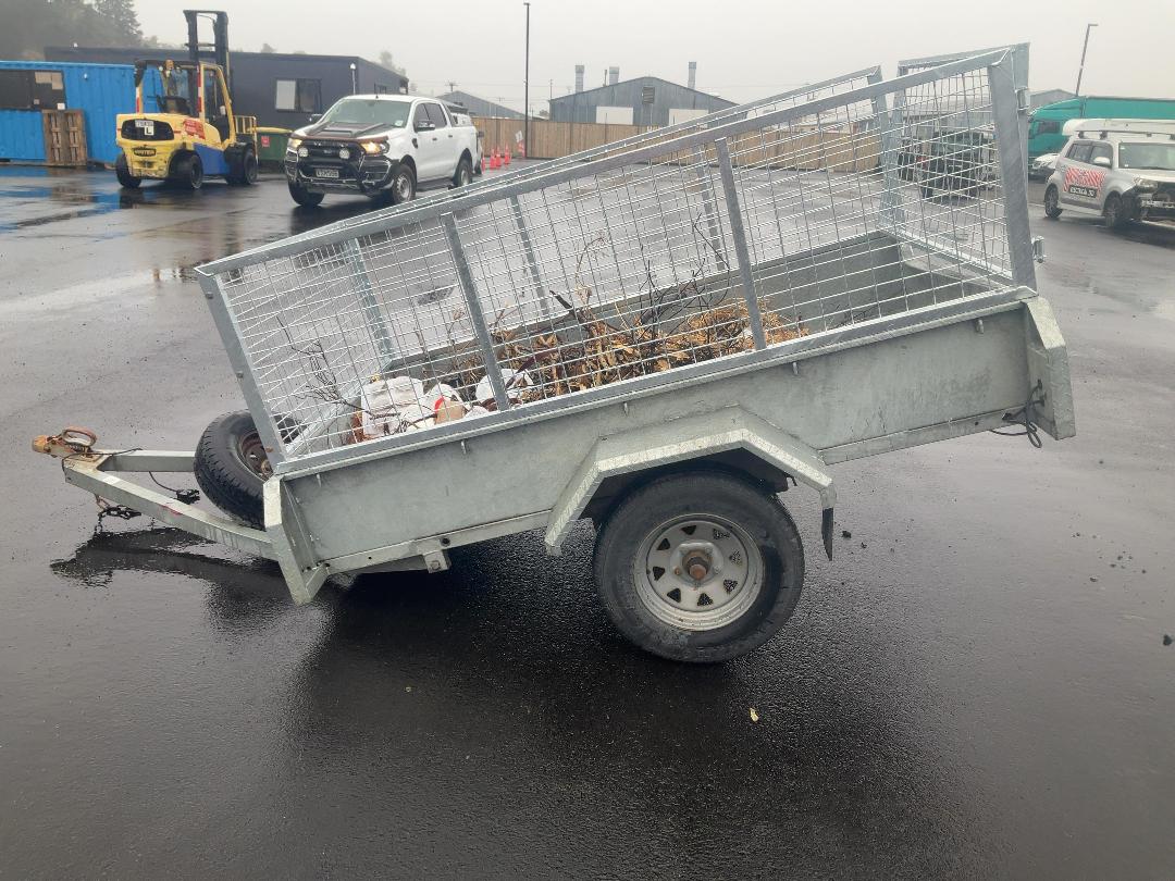 Photo '7' of Jobmate 7x4 Domestic Flat Deck - Single Photo '7' of Jobmate 7x4 Domestic Flat Deck - Single