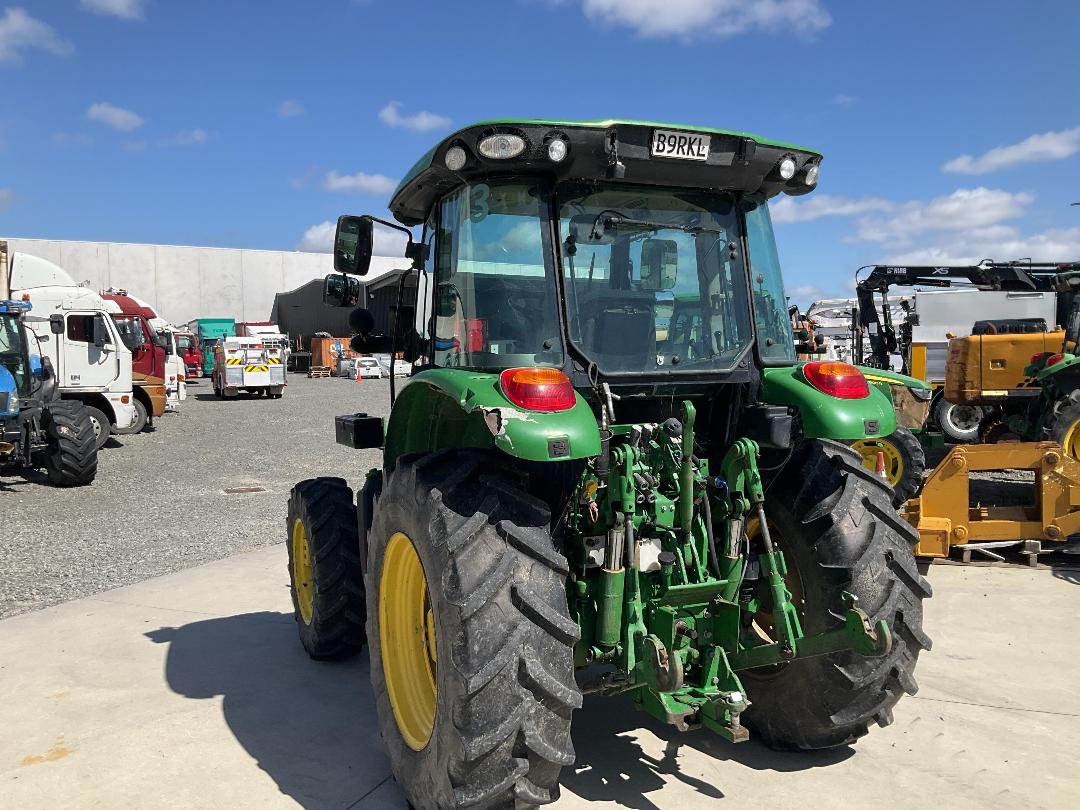 Photo '4' of John Deere 5090R Tractor