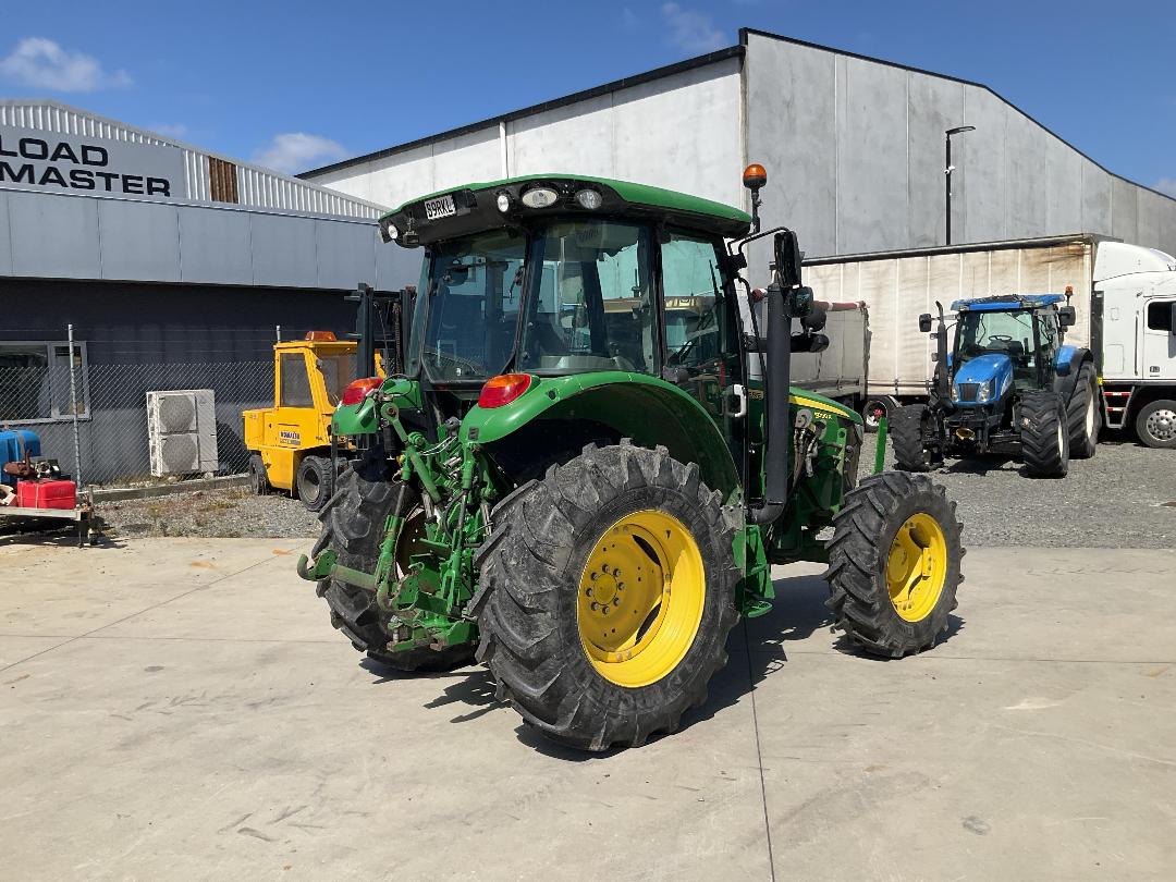 Photo '5' of John Deere 5090R Tractor