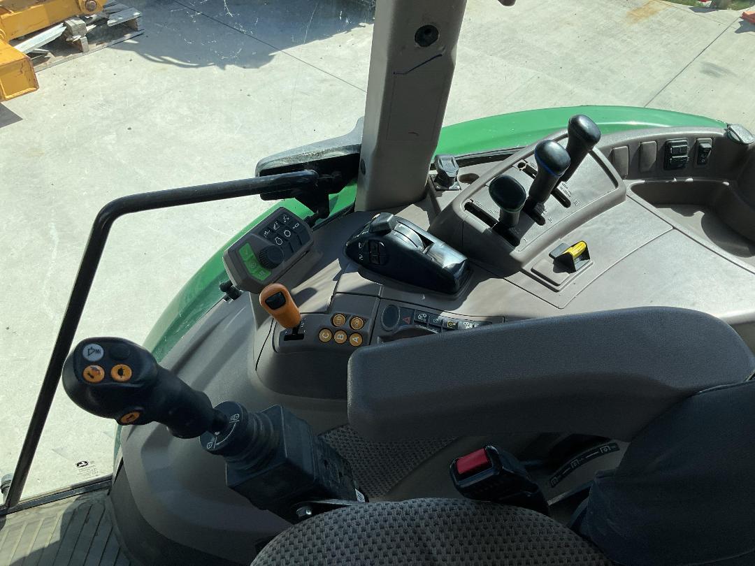 Photo '11' of John Deere 5090R Tractor