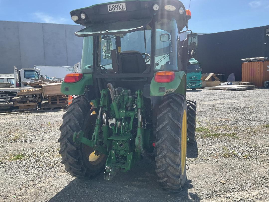 Photo '5' of John Deere 5100R Tractor