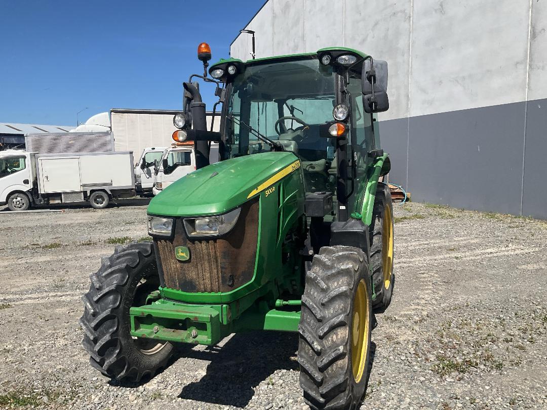 Photo '10' of John Deere 5100R Tractor