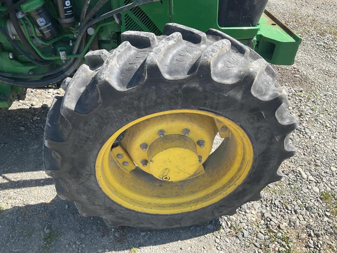 Photo '13' of John Deere 5100R Tractor