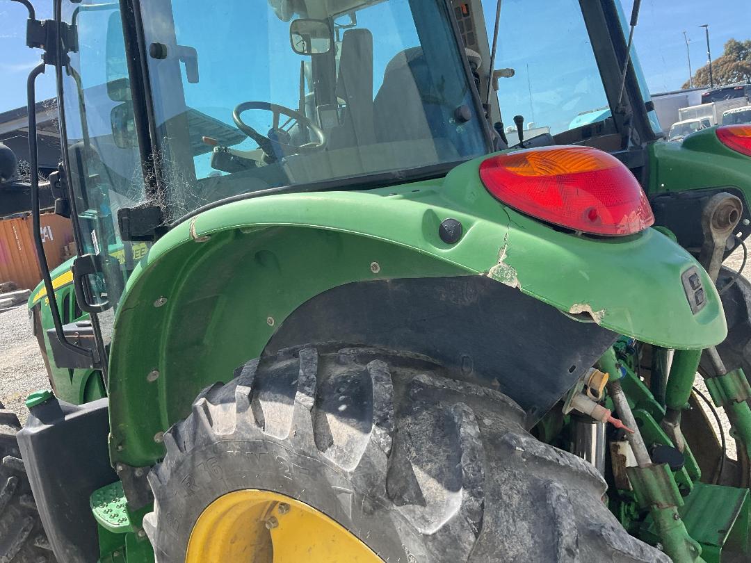 Photo '19' of John Deere 5100R Tractor