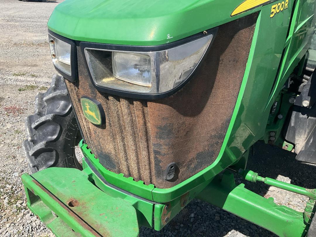 Photo '22' of John Deere 5100R Tractor
