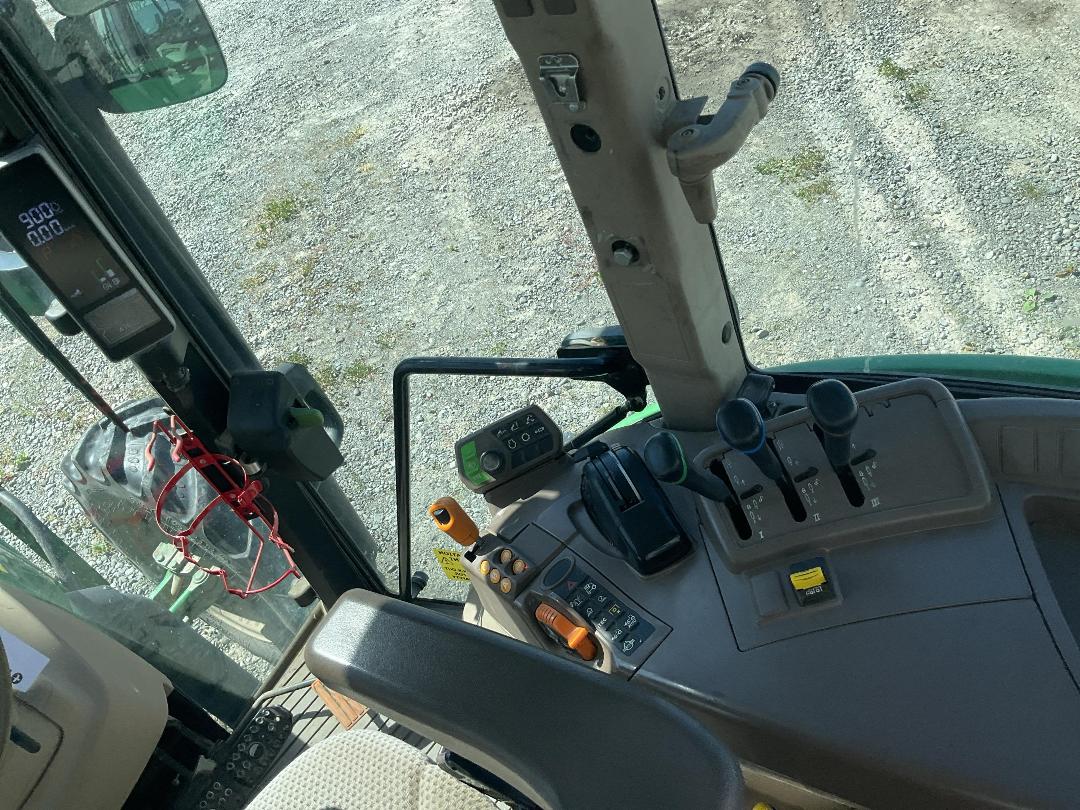 Photo '23' of John Deere 5100R Tractor