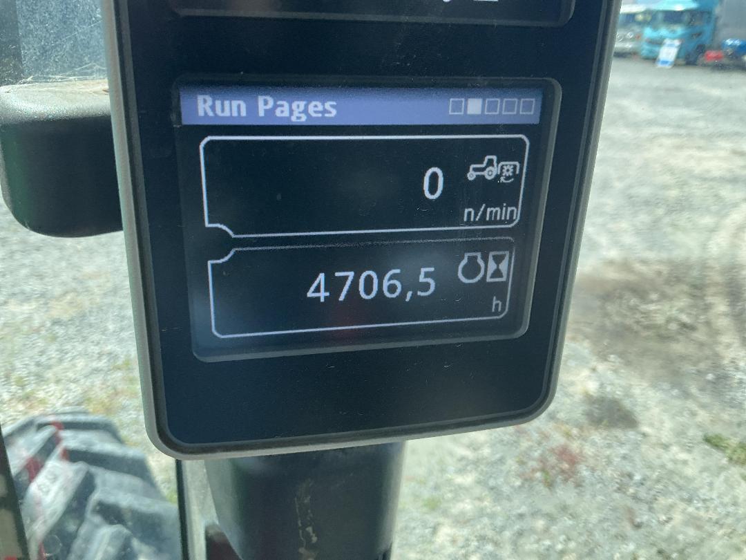 Photo '29' of John Deere 5100R Tractor