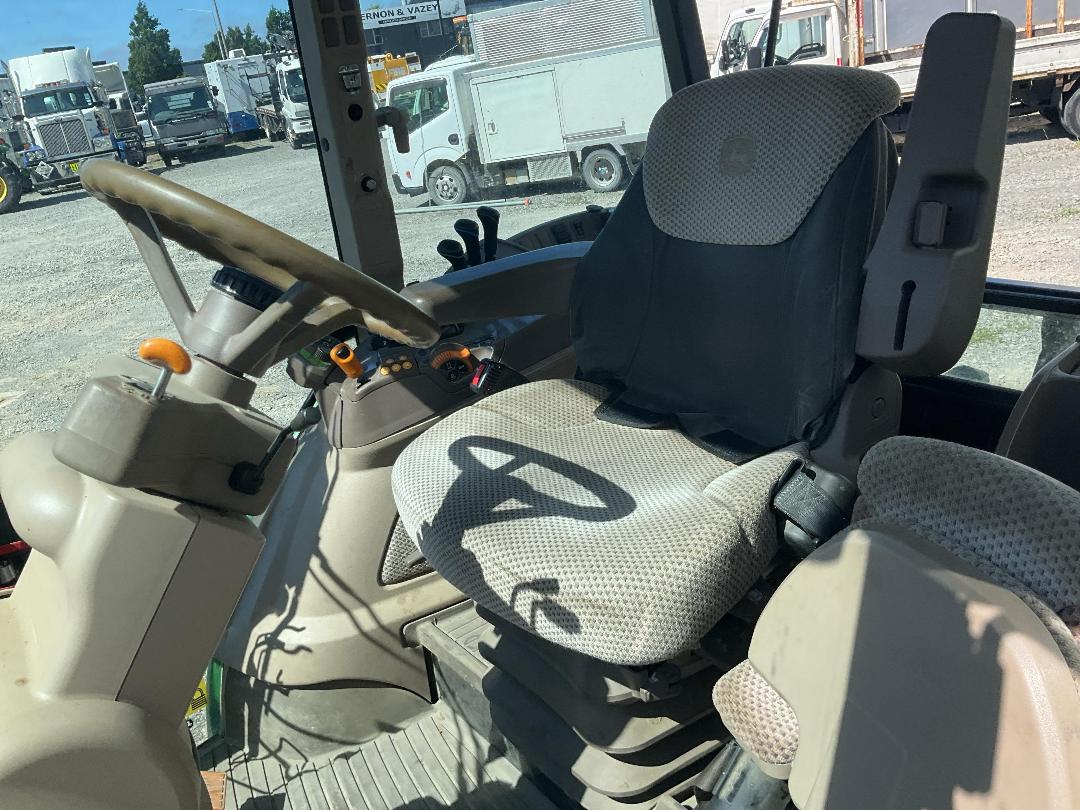 Photo '27' of John Deere 5100R Tractor