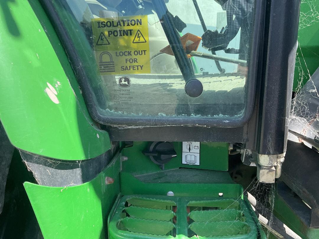 Photo '6' of John Deere 5100R Tractor