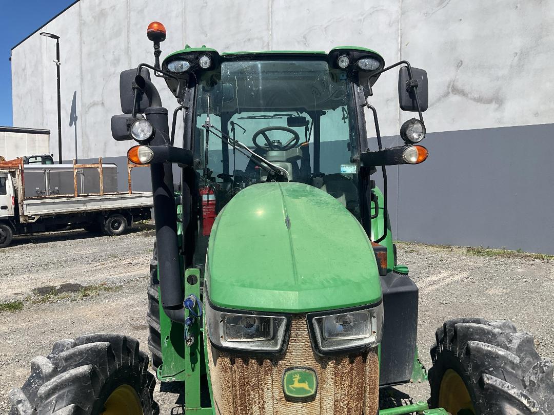 Photo '19' of John Deere 5100R Tractor