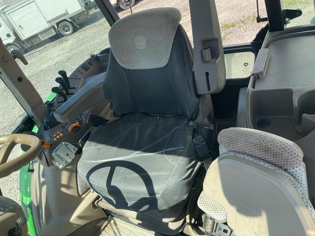 Photo '26' of John Deere 5100R Tractor