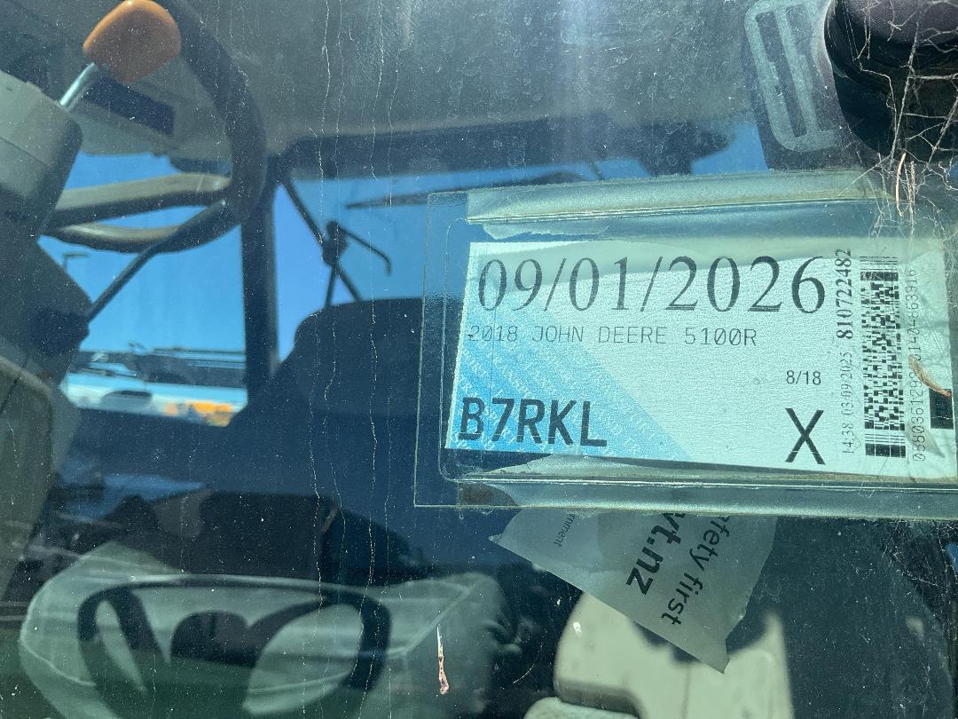 Photo '27' of John Deere 5100R Tractor