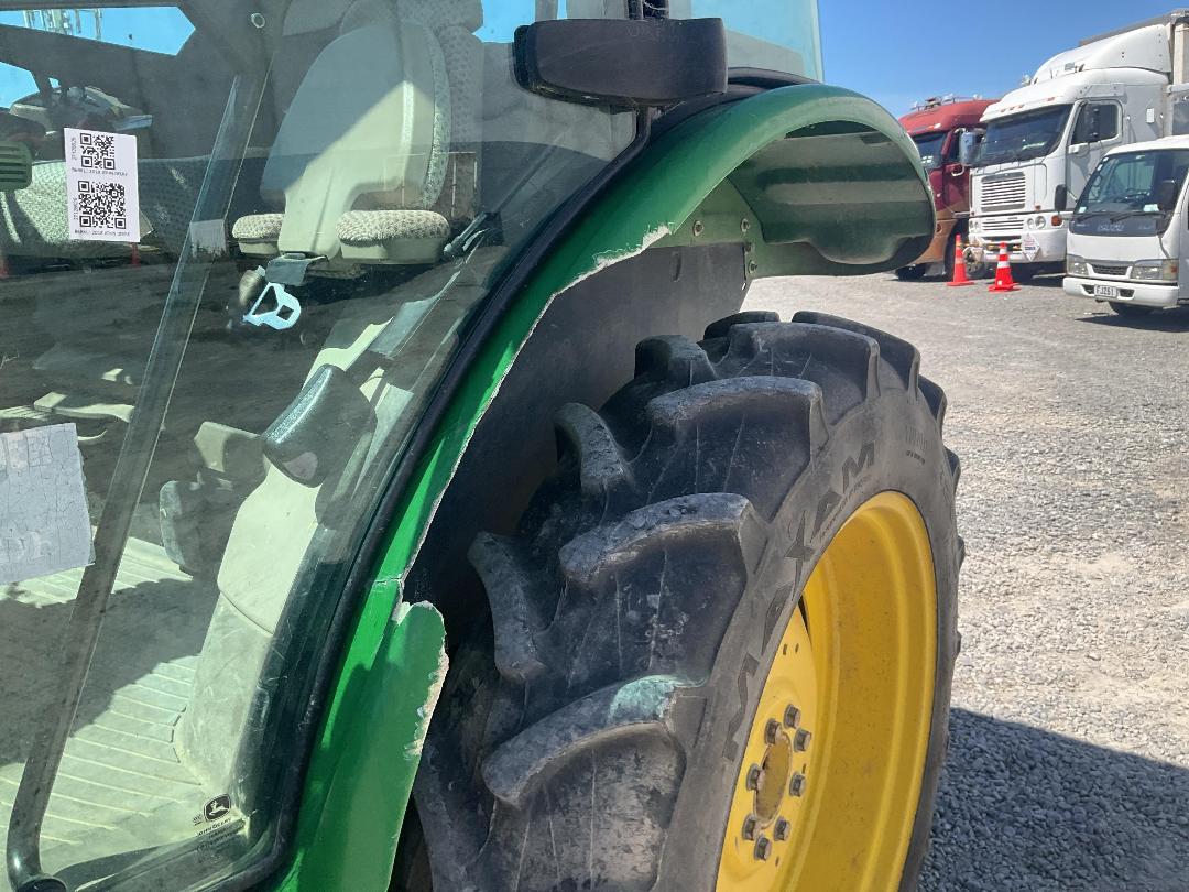 Photo '16' of John Deere 5100R Tractor