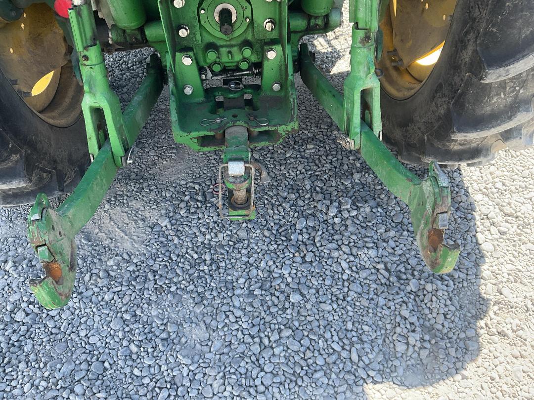 Photo '19' of John Deere 5100R Tractor