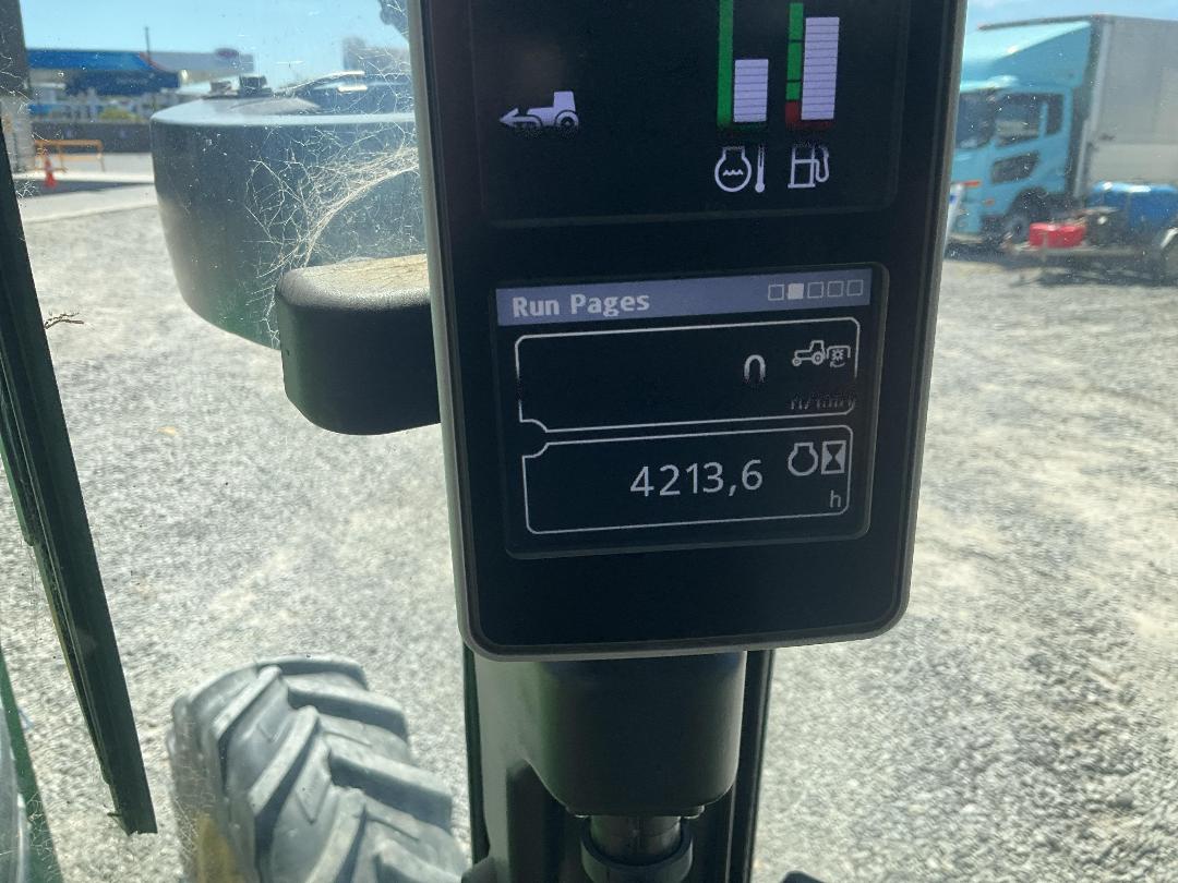 Photo '26' of John Deere 5100R Tractor