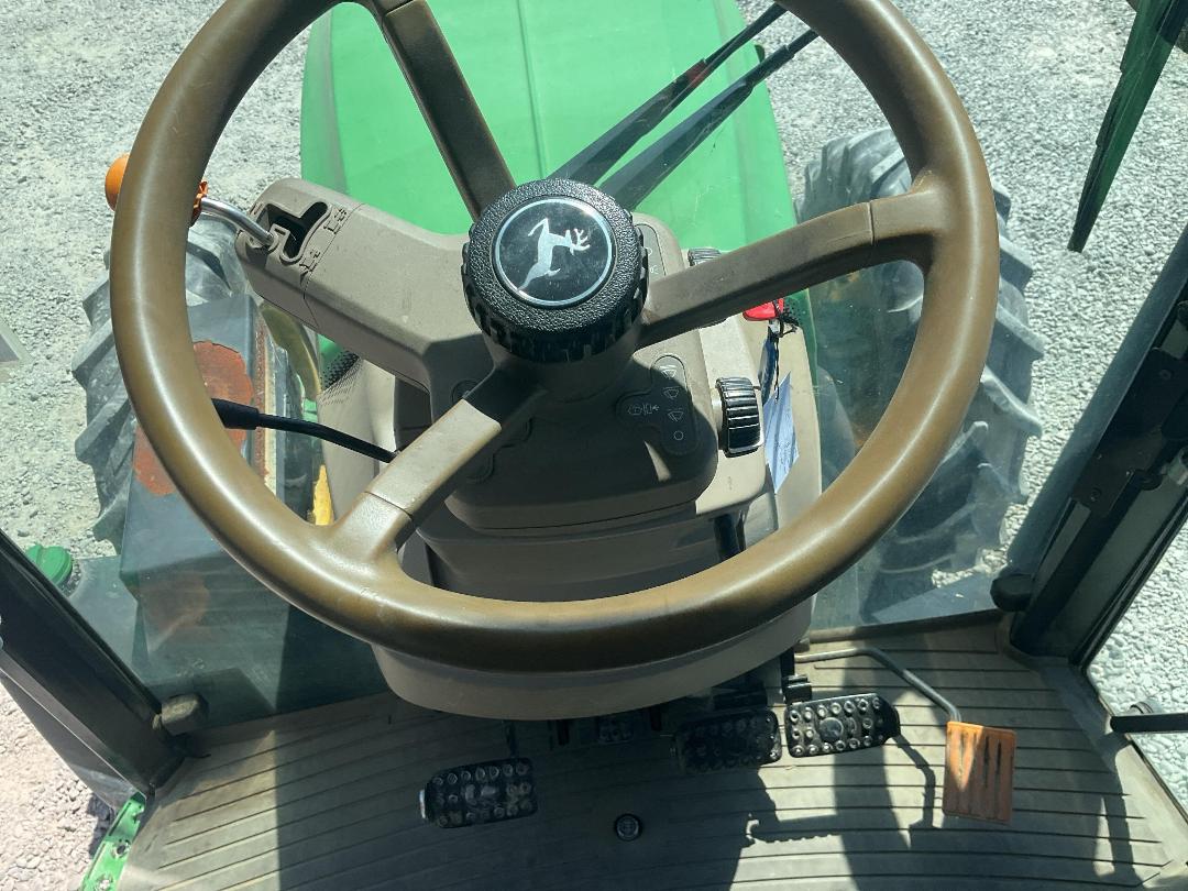 Photo '25' of John Deere 5100R Tractor