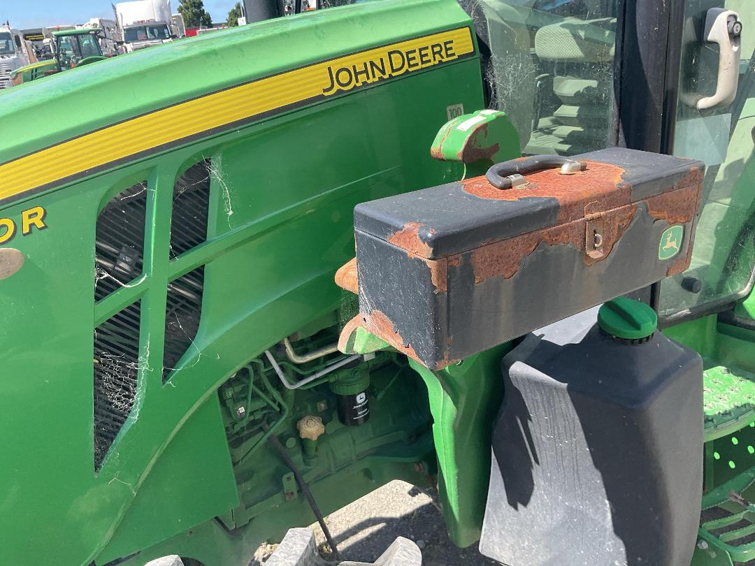 Photo '21' of JOHN DEERE 5100R Tractor