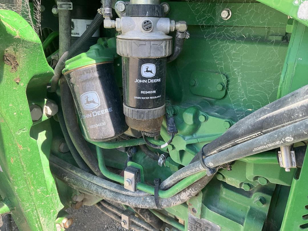 Photo '24' of JOHN DEERE 5100R Tractor