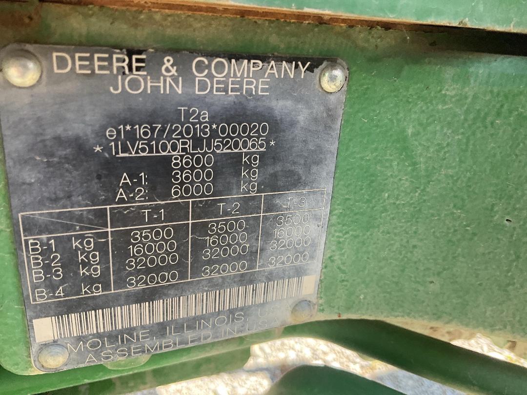 Photo '25' of JOHN DEERE 5100R Tractor