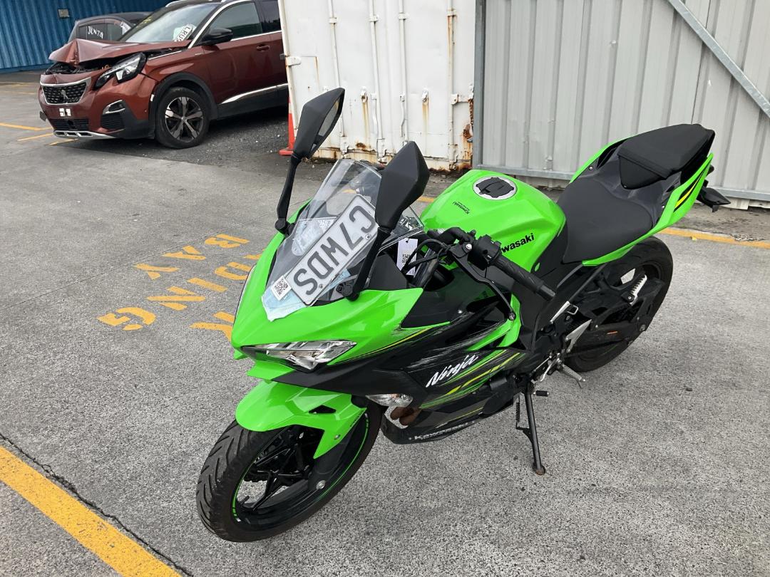 Photo '4' of Kawasaki EX 400 Photo '4' of Kawasaki EX 400