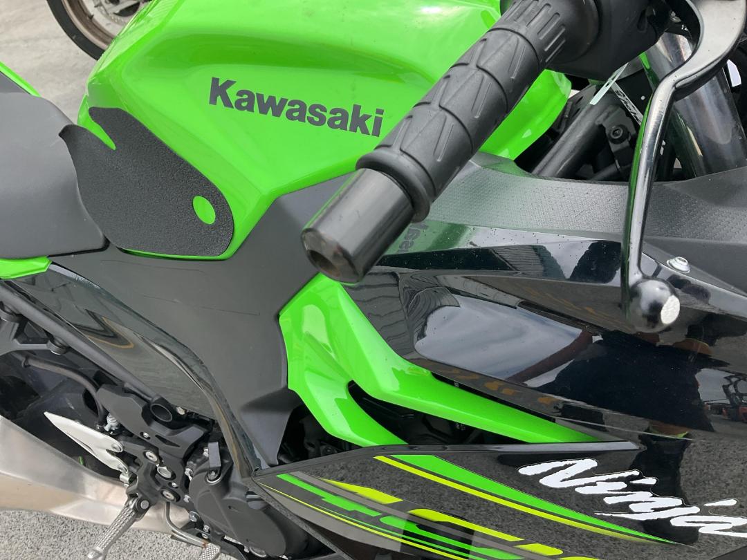 Photo '28' of Kawasaki EX 400 Photo '28' of Kawasaki EX 400