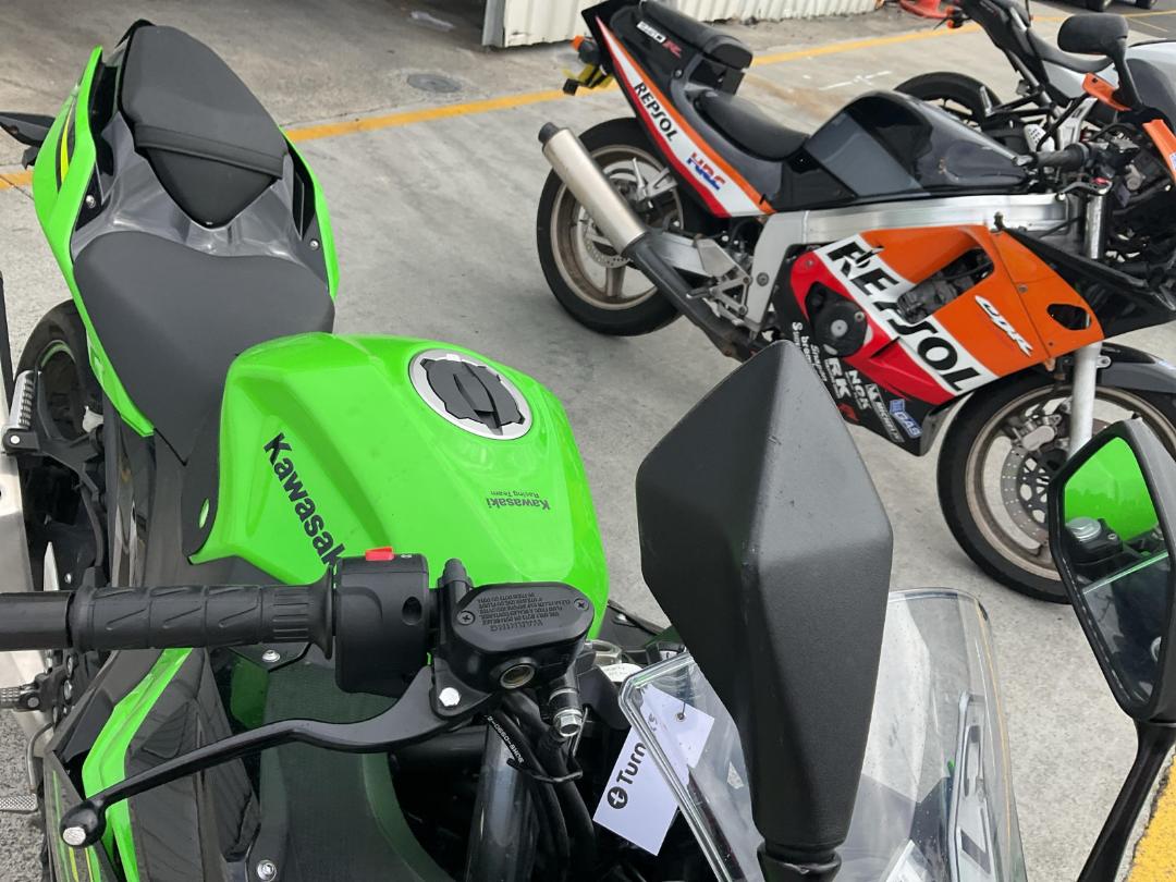 Photo '30' of Kawasaki EX 400 Photo '30' of Kawasaki EX 400