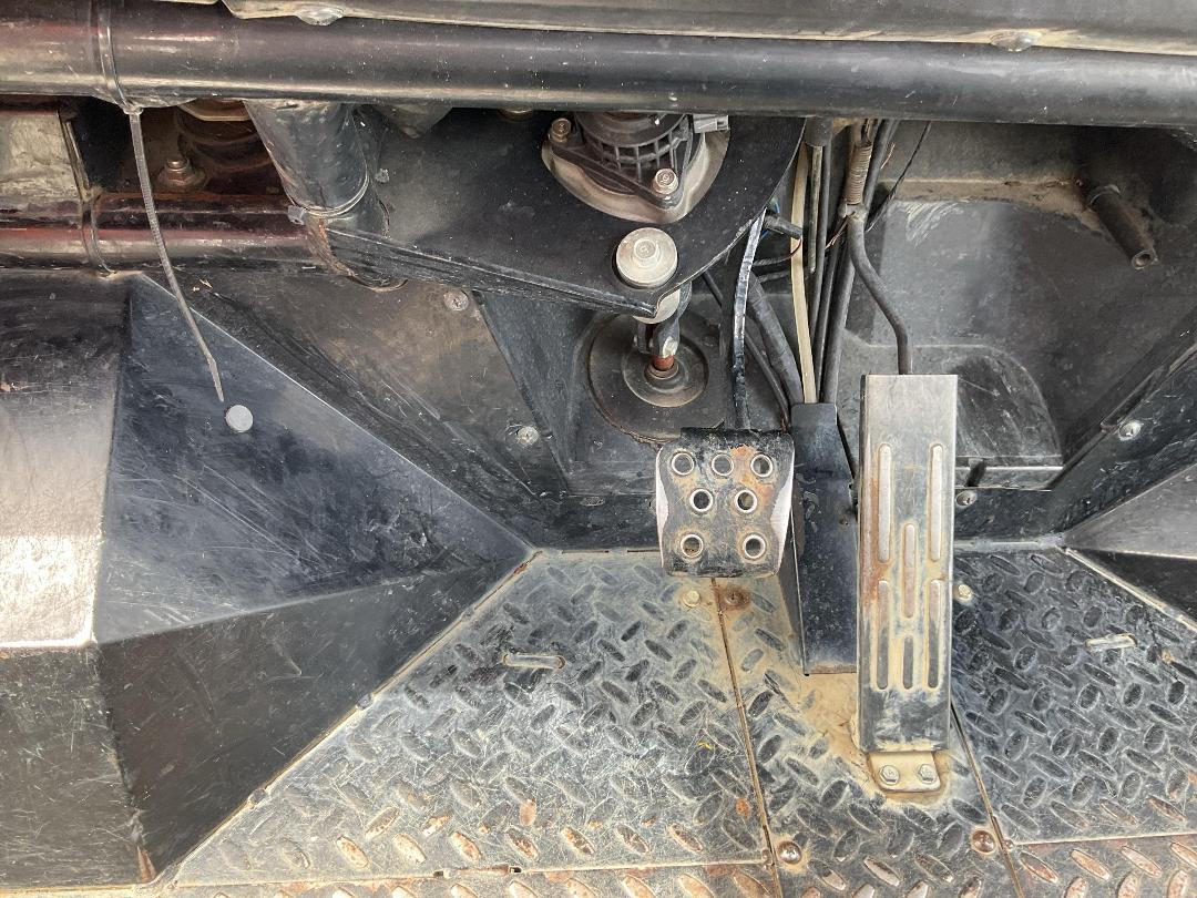 Photo '11' of Kawasaki KAF620 RHF