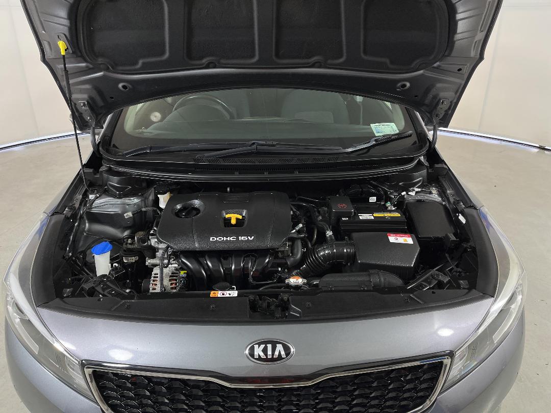 Photo '13' of KIA Cerato