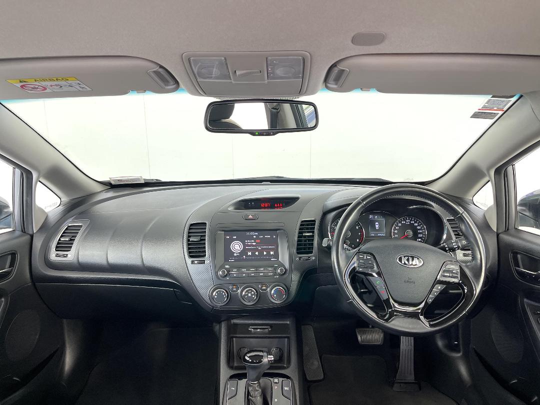 Photo '17' of KIA Cerato