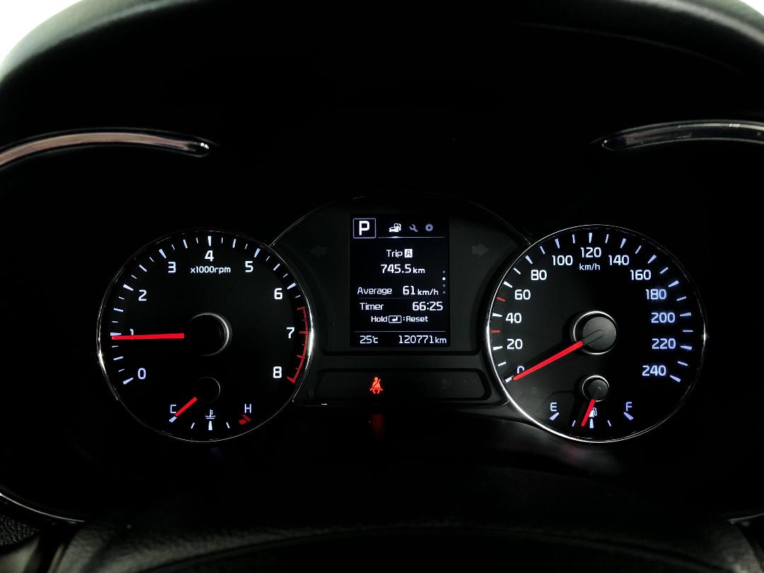 Photo '21' of KIA Cerato Photo '21' of KIA Cerato