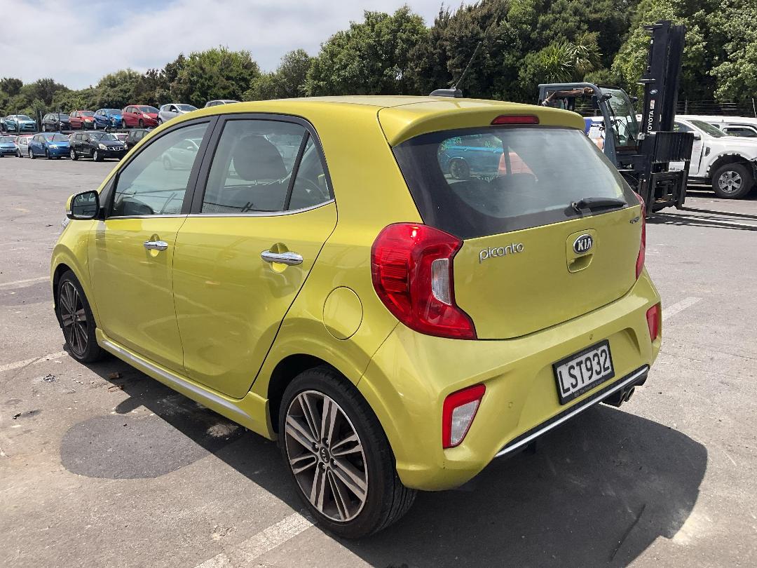 Photo '3' of KIA Picanto GT-Line Photo '3' of KIA Picanto GT-Line