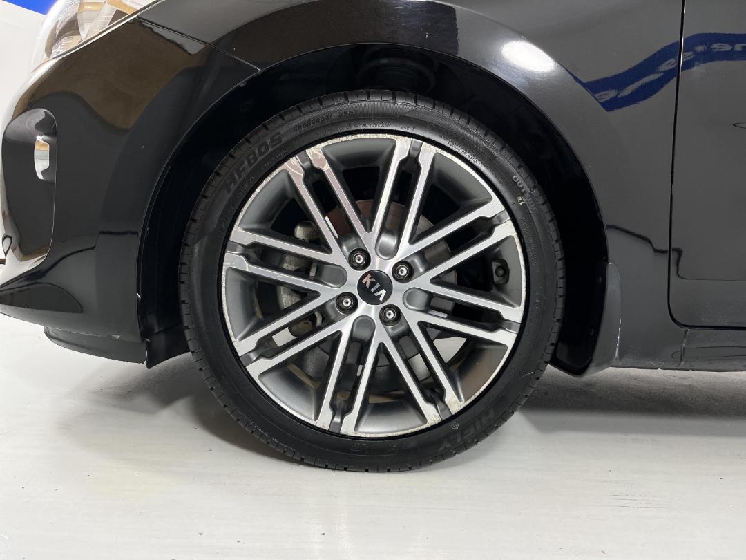 Photo '10' of KIA RIO Photo '10' of KIA RIO