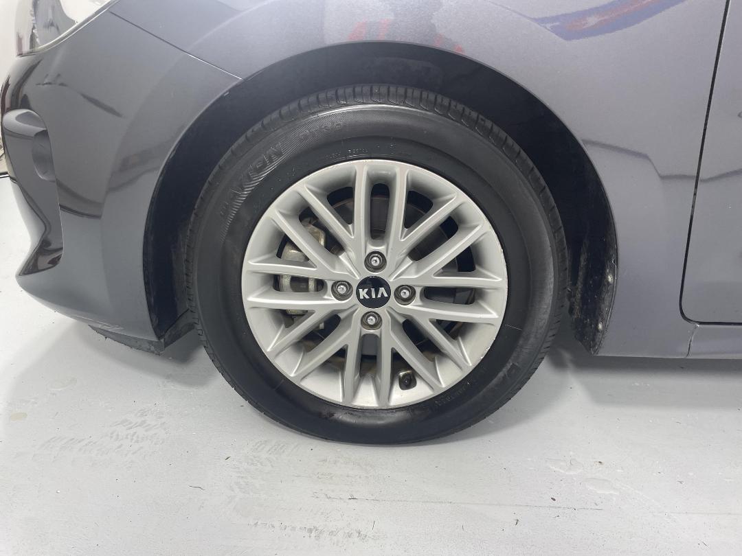 Photo '10' of KIA RIO Photo '10' of KIA RIO