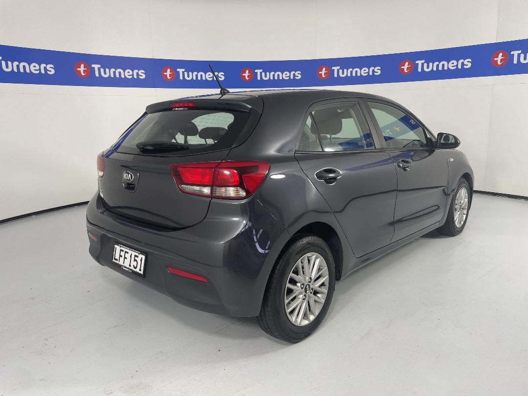 Photo '7' of KIA RIO Photo '7' of KIA RIO