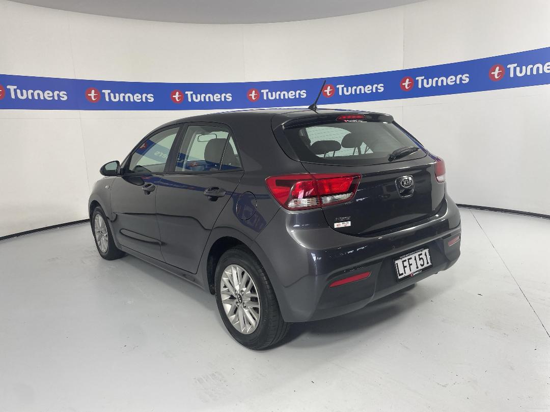 Photo '5' of KIA RIO Photo '5' of KIA RIO