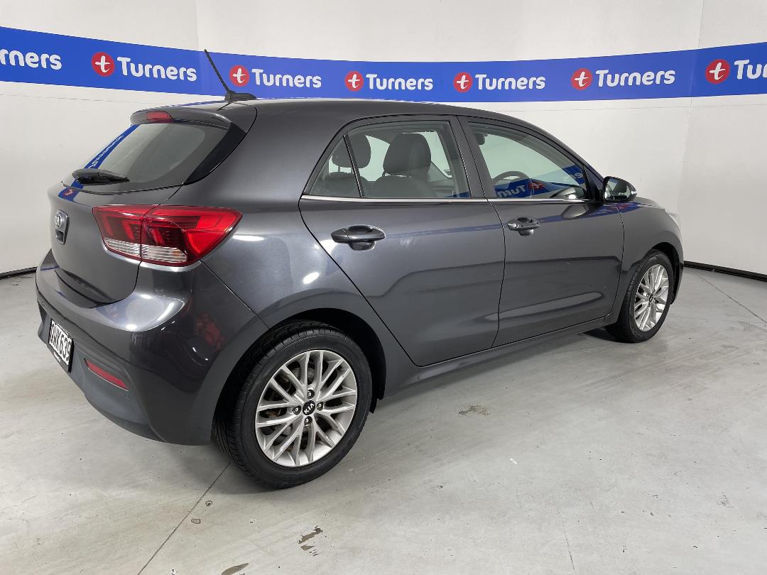 Photo '7' of KIA RIO Photo '7' of KIA RIO