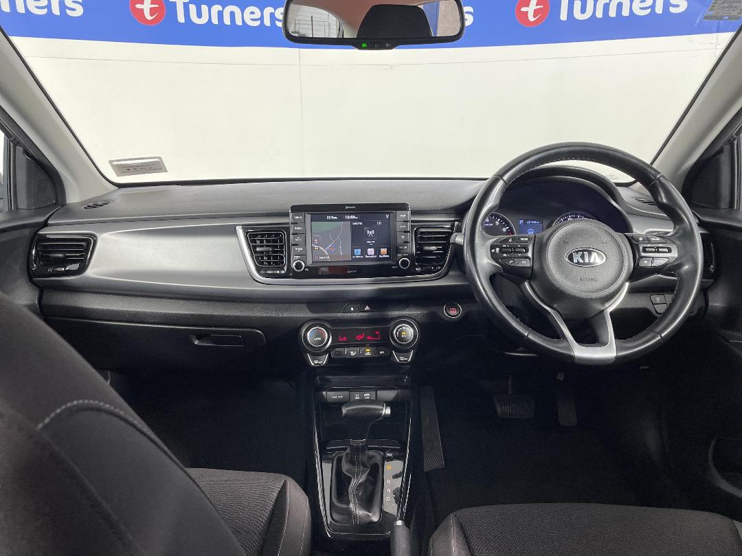 Photo '17' of KIA RIO Photo '17' of KIA RIO