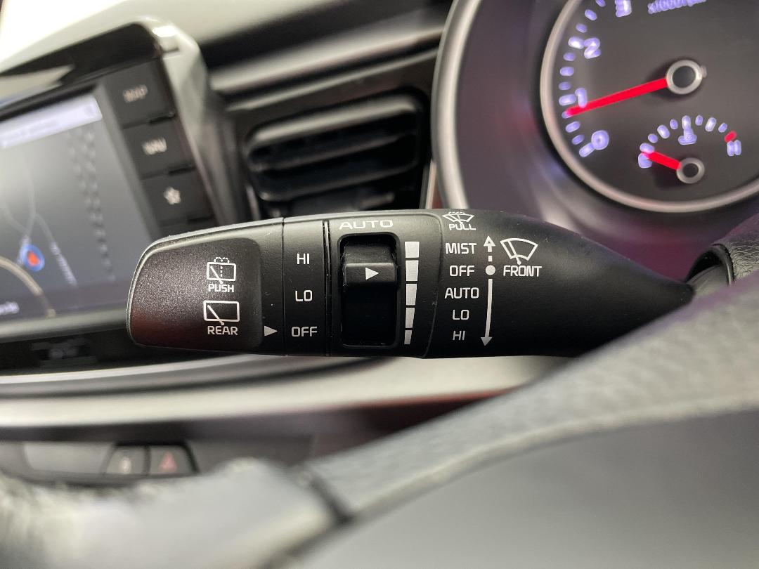 Photo '29' of KIA RIO Photo '29' of KIA RIO