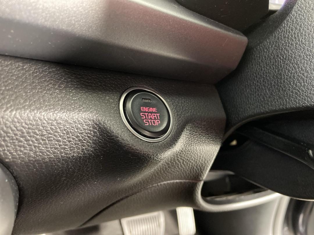 Photo '28' of KIA RIO Photo '28' of KIA RIO